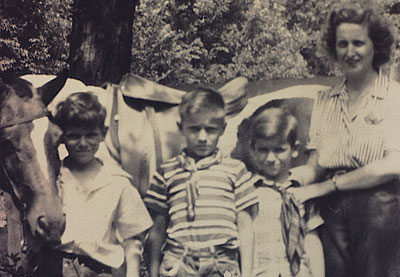Michael Graves (closest to his mother) in 1940