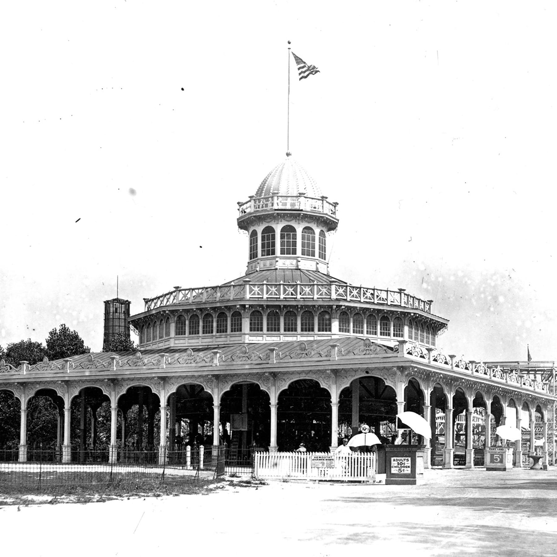 The carousel at Riverview Park