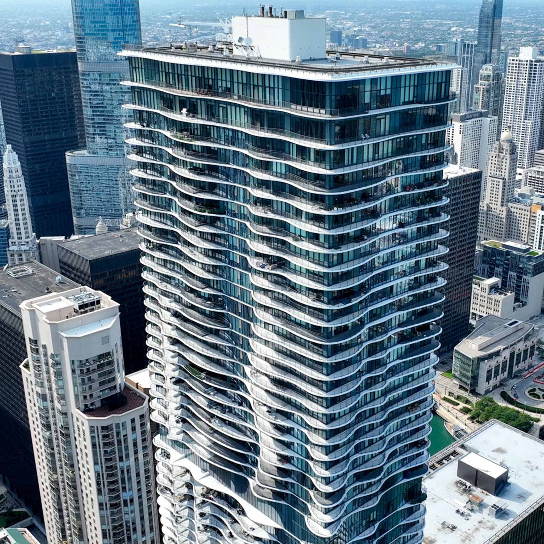 Aqua Tower’s rippling balconies stand out in the Chicago skyline.