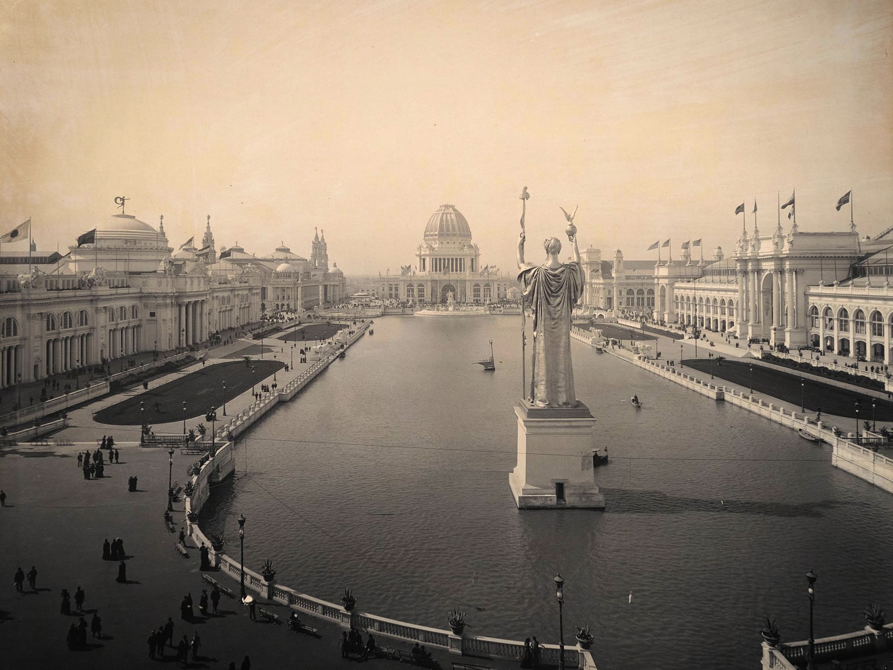 The 'Statue of the Republic', looking west across the basin from the Administration Building