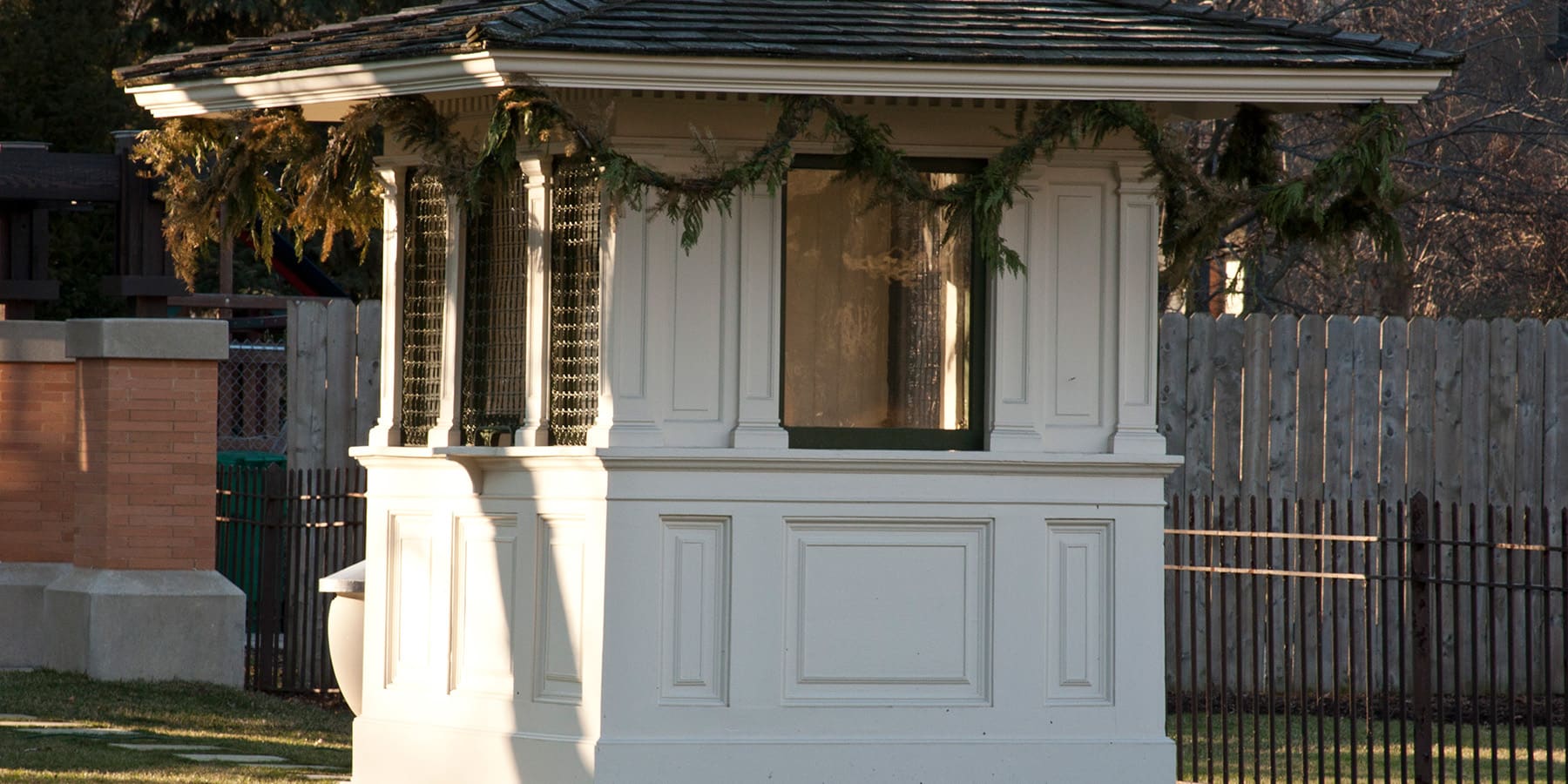 A former World’s Fair ticket booth on a lawn in Oak Park, Illinois
