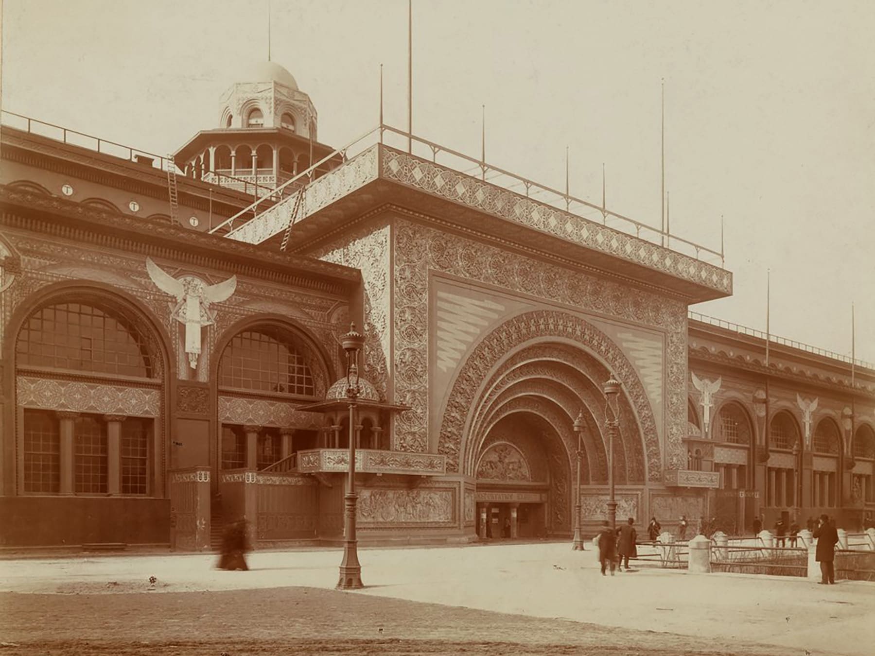 The Transportation Building featured a large golden door.
