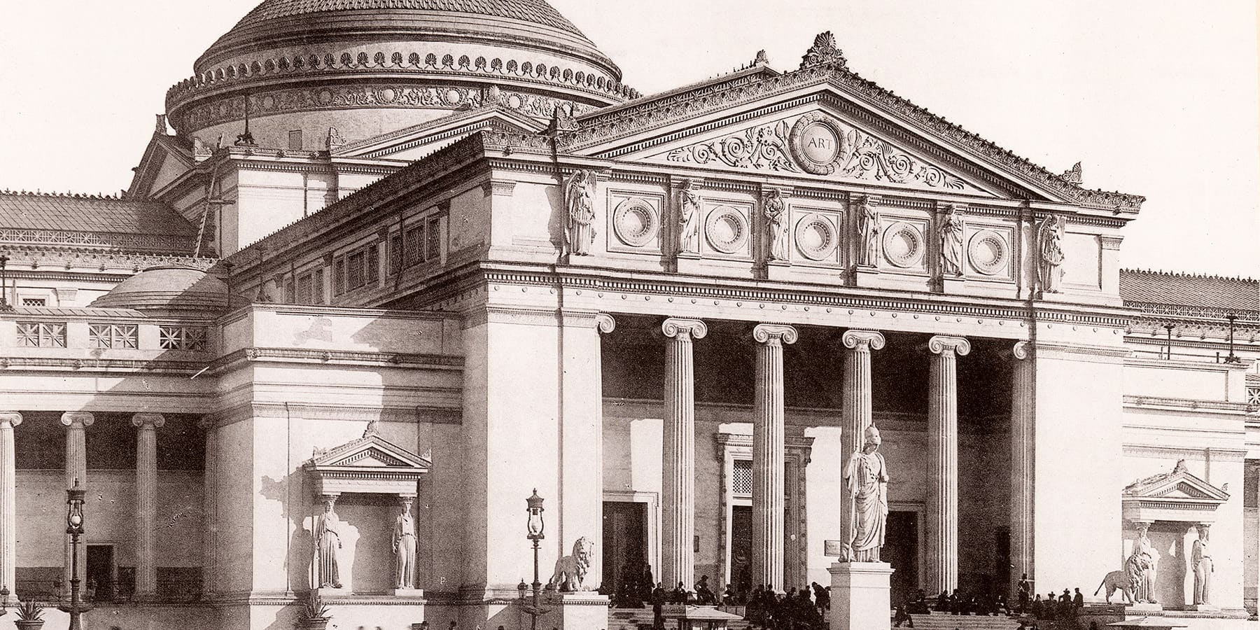 The Palace of Fine Arts from the World’s Columbian Exposition now houses the Griffin Museum of Science and Industry.