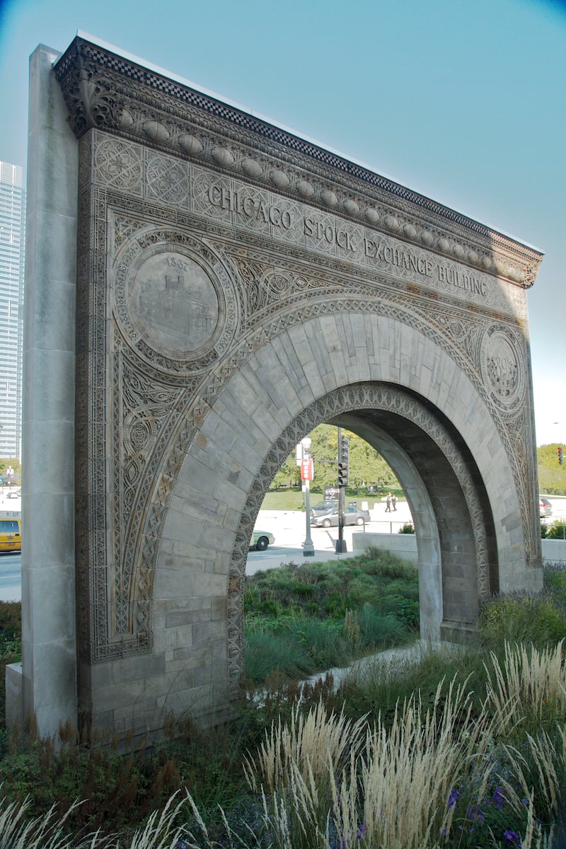 The arched entrance, reconstructed outside the Art Institute of Chicago. Photo credit: Alan Brunettin