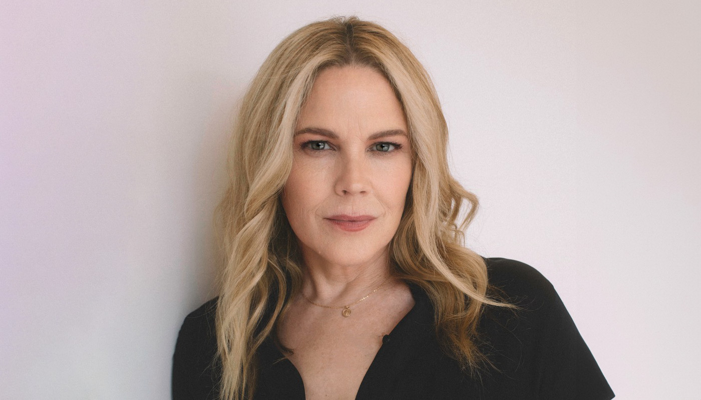 Mary McCormack headshot