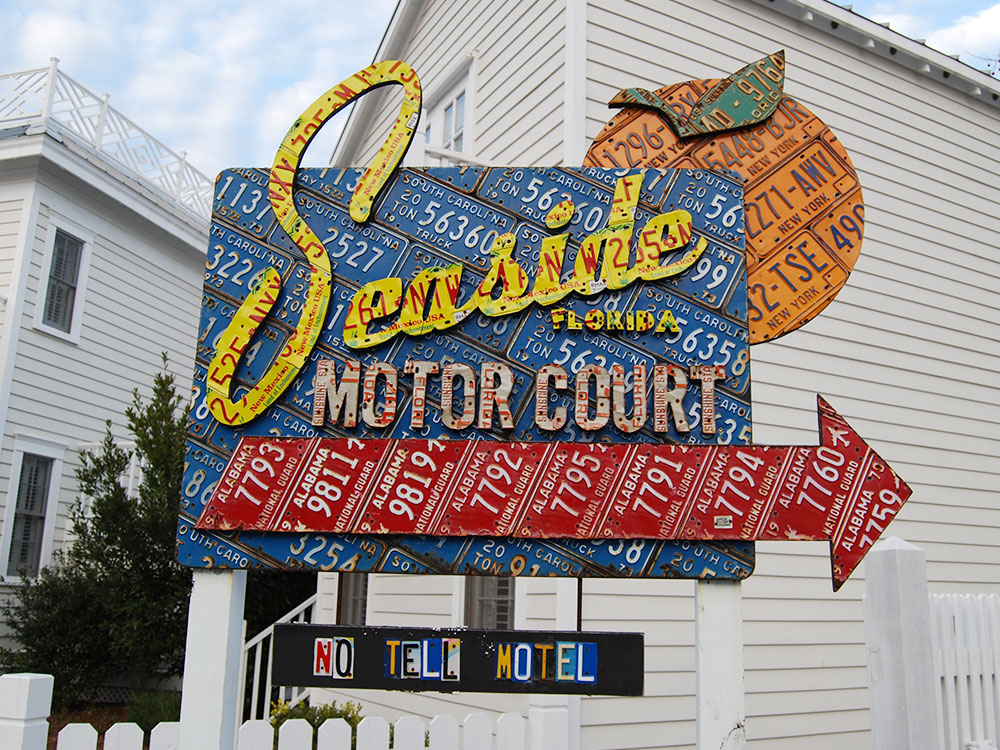 Seaside Motor Court sign