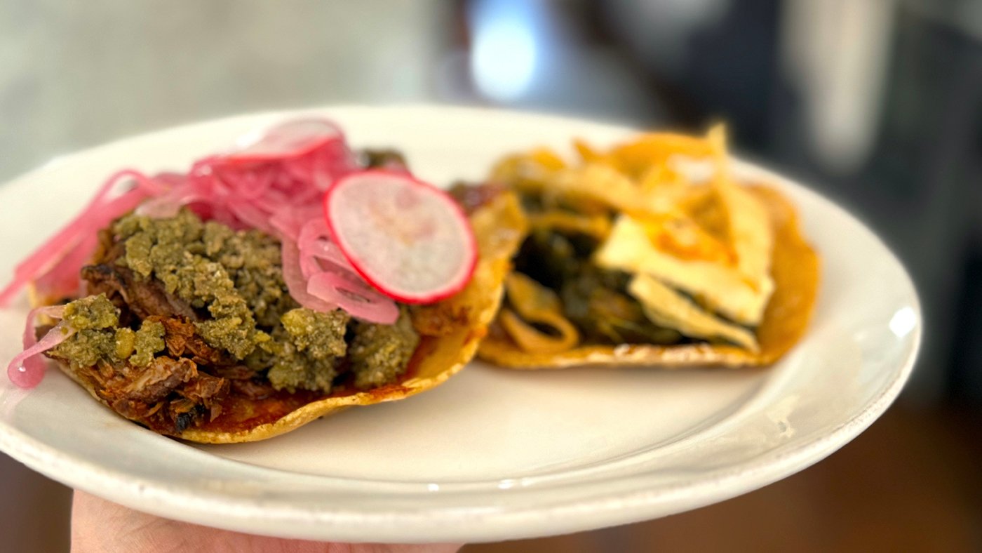 Two tacos on a plate