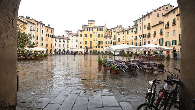 Place de Toscane