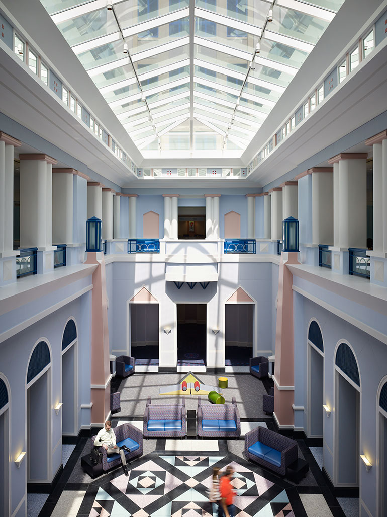 Cook Children's Medical Center, original interior lobby