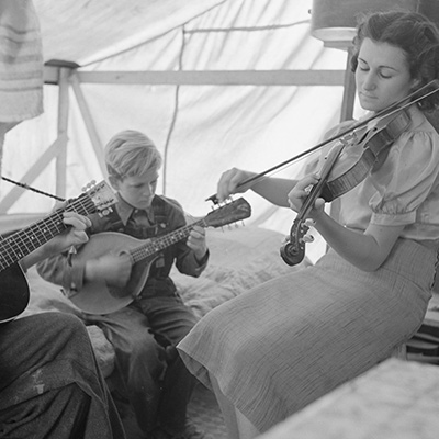 Farm Security Administration migrant camp, Calipatria, California, 1939. Photo: Courtesy of Library of Congress/Dorothea Lange