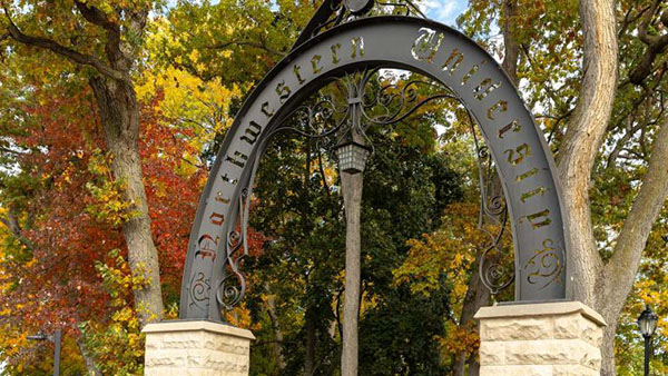 Credit: Joe Hendrickson / iStock) The Northwestern University arch