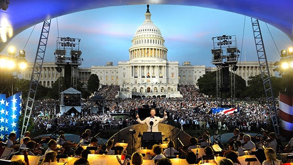 Jack Everly conducts the National Symphony Orchestra before an audience on the West Lawn of the U.S. Capitol. Credit: Capital Concerts Jack Everly conducts the National Symphony Orchestra before an audience on the West Lawn of the U.S. Capitol. Credit: Capital Concerts