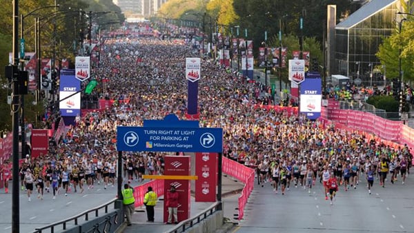 Runners participate in the Chicago Marathon, Sunday, Oct. 12, 2025. (AP Photo / Nam Y. Huh) Runners at the starting line of the Chicago Marathon