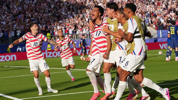 United States' Malik Tillman (17) celebrates with teammates after scoring on a free kick during the World Cup round of 32 soccer match between the United States and Bosnia in Santa Clara, Calif., near San Francisco, Wednesday, July 1, 2026. (AP Photo / Martin Meissner)