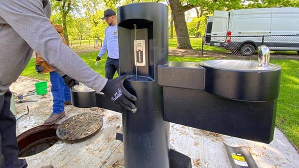 A Chicago park drinking fountain 
