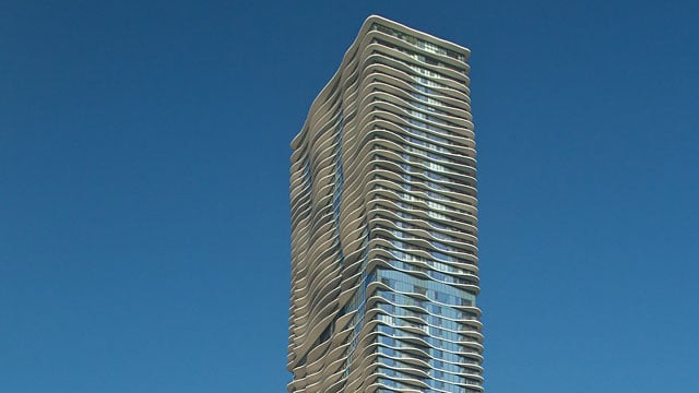 The rippling terraces of Aqua Tower reflect the waves of Lake Michigan. Photo credit: Alan Brunettin