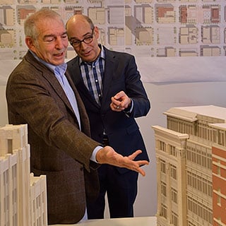 WTTW host Geoffrey Baer (right) with architect David M. Schwarz.