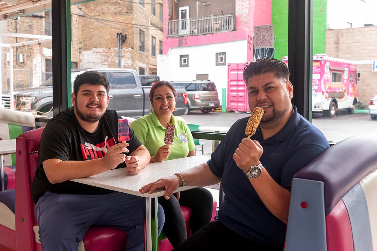 Noe Govea and Evelyn Ortiz-Govea with son Anthony Trejo