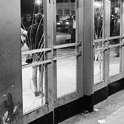 After technical difficulties airing the Muhammad Ali and Joe Frazier heavyweight championship fight on March 8, 1971 on closed-circuit TV at the Coliseum, Chicago, Illinois, a disturbance broke out. Photo: ST-40000976-0028, Chicago Sun-Times collection, Chicago History Museum