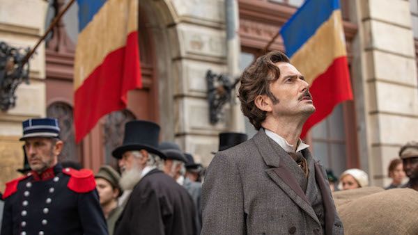 David Tennant as Phileas Fogg in Paris in Around the World in 80 Days. Photo: Tudor Cucu - © Slim 80 Days / Federation Entertainment / Peu Communications / ZDF / Be-Films / RTBF (télévision belge) David Tennant as Phileas Fogg in Paris in Around the World in 80 Days. Photo: Tudor Cucu - © Slim 80 Days / Federation Entertainment / Peu Communications / ZDF / Be-Films / RTBF (télévision belge)