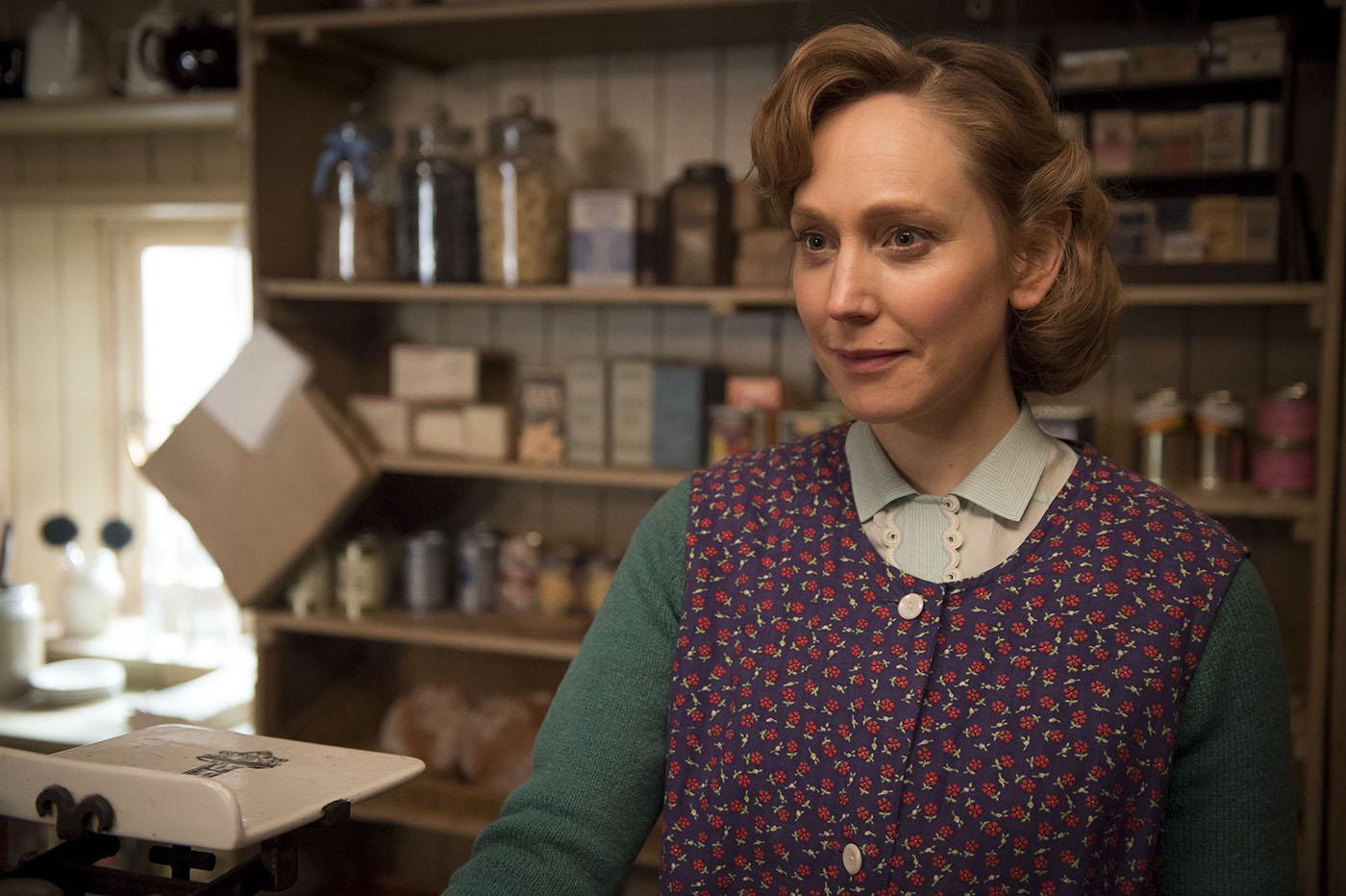 My Mother and Other Strangers. Photo: Steffan Hill/BBC 2016 for MASTERPIECE