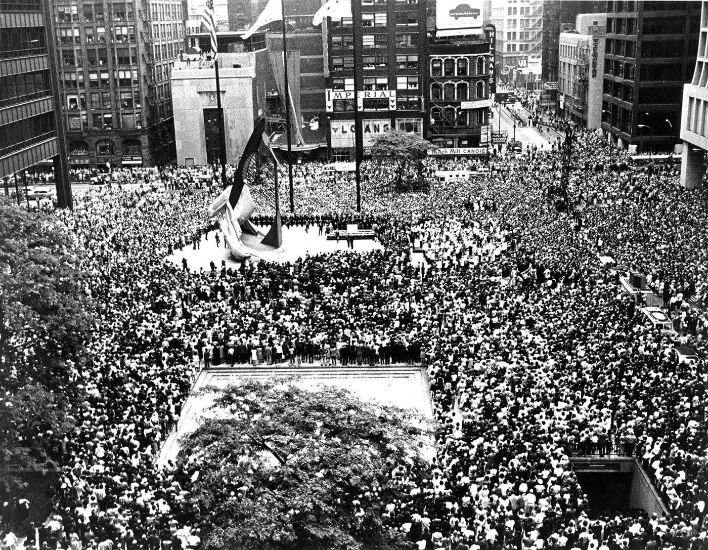 The unveiling of the Chicago Picasso. Photo: Courtesy DCASE