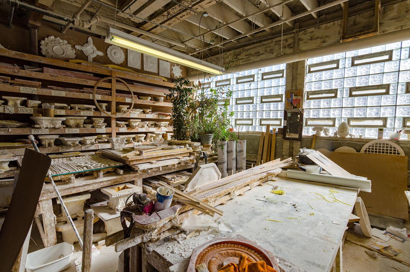 Decorators Supply Corporation