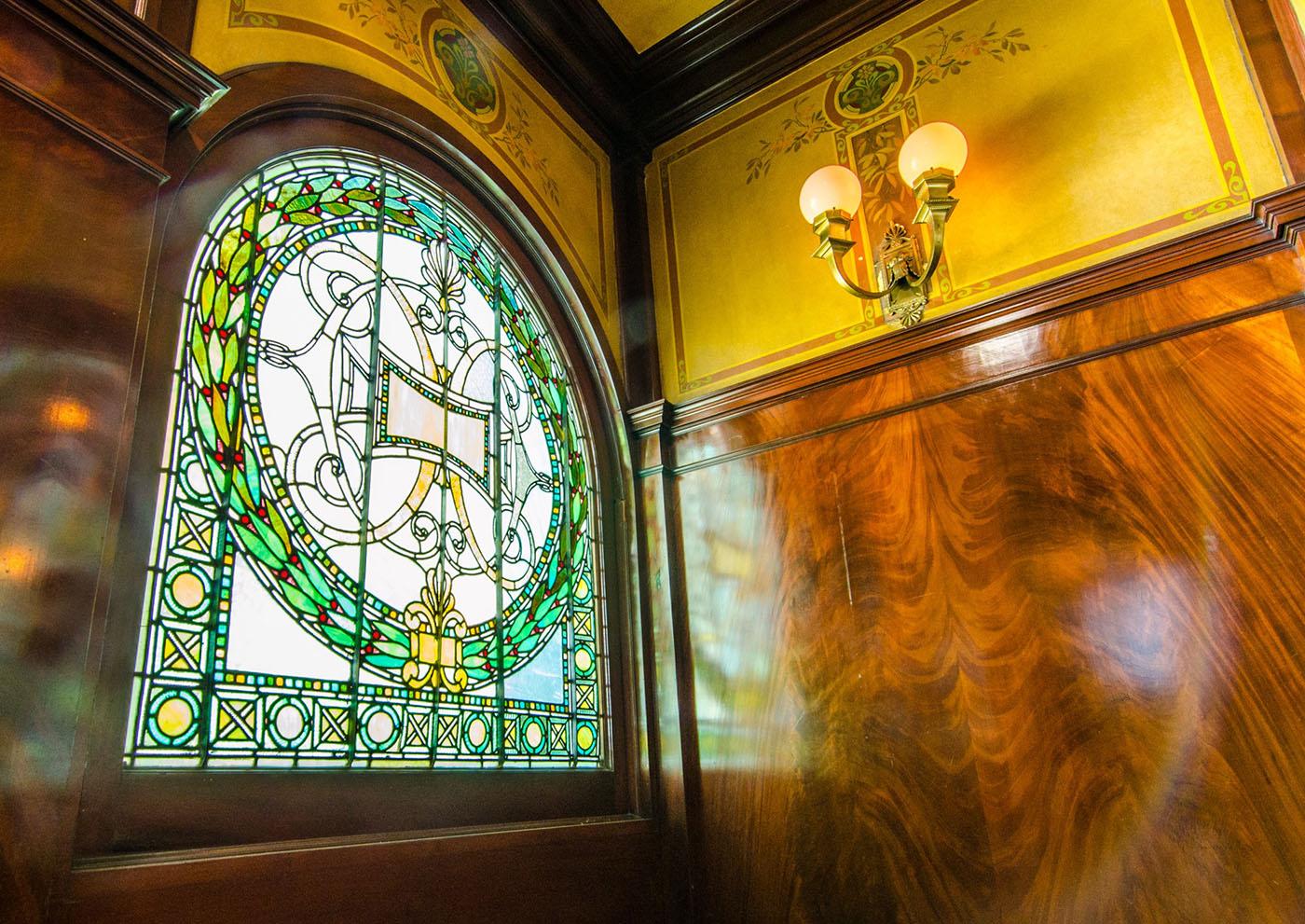 Oak Park's Pleasant Home