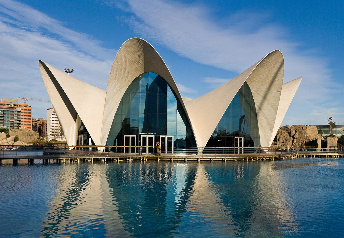 Félix Candela's L’Oceanogràfic in Valencia. Photo: Wikimedia Commons, user: David Iliff