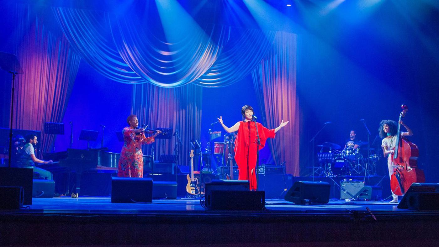 Youn Sun Nah (center) with Regina Carter (left) and Esperanza Spalding (right) at International Jazz Day in Havana, Cuba. Photo: Steve Mundinger
