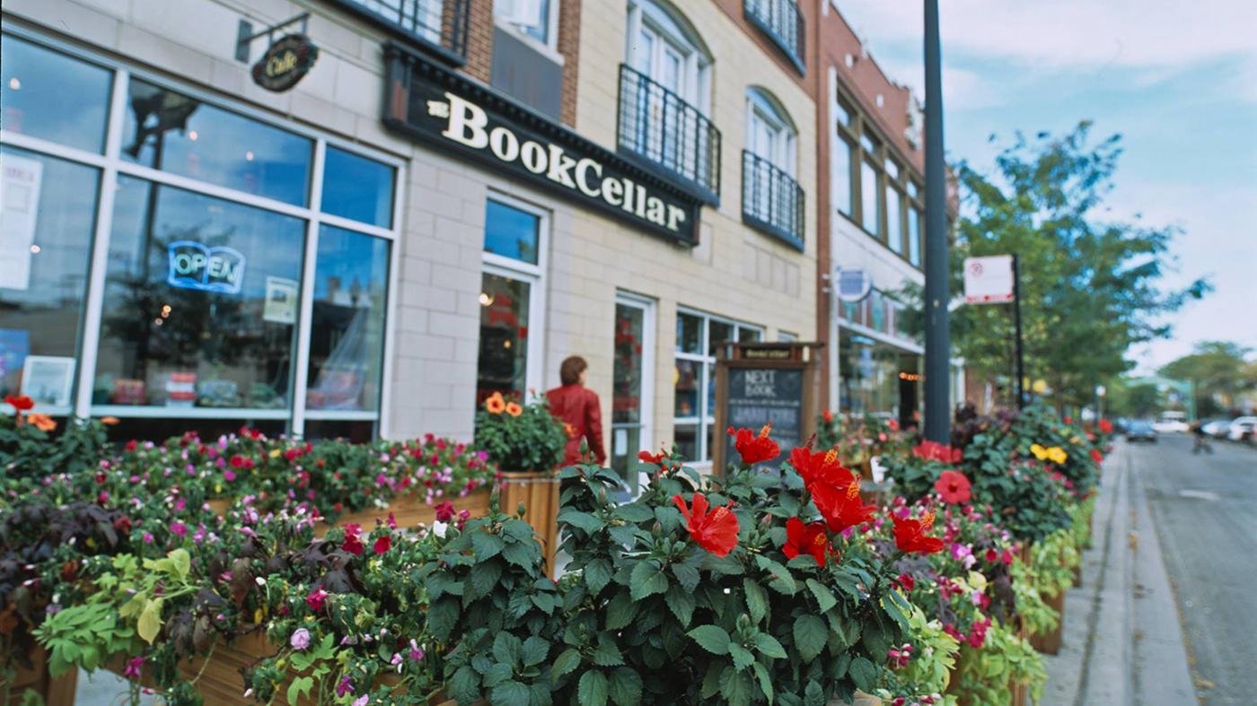 The Book Cellar in Chicago's Lincoln Square