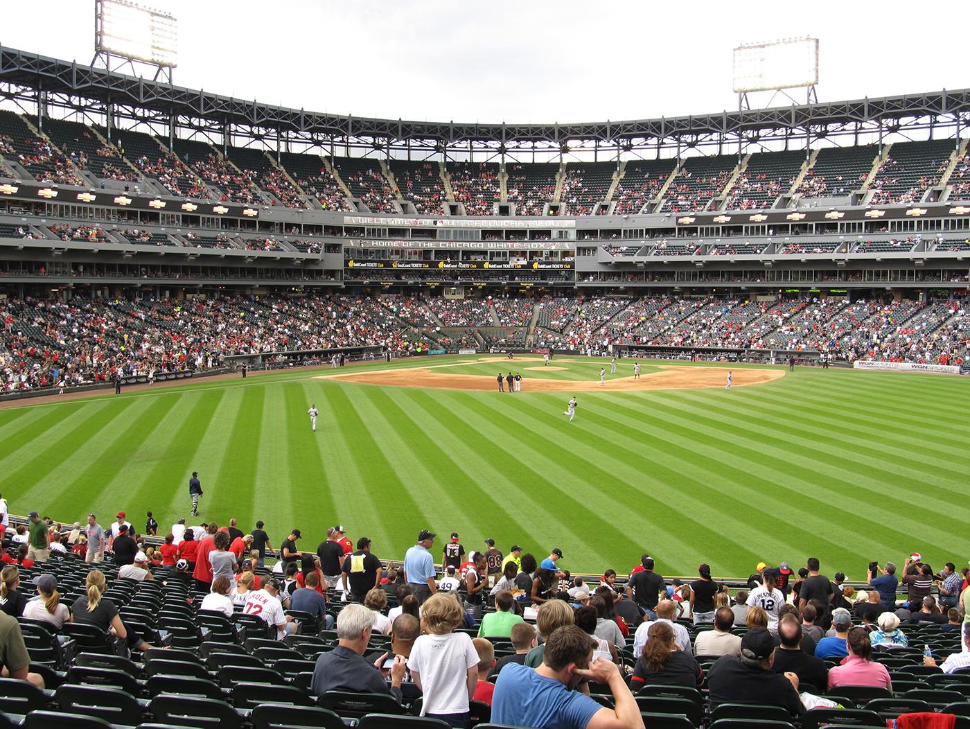 New Comiskey Park (now Guaranteed Rate Field). Photo: Ken Lund 