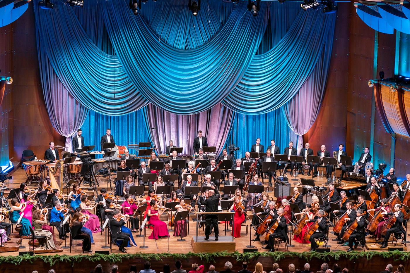 The New York Philharmonic's New Year's Eve Sondheim Celebration. Photo: Chris Lee