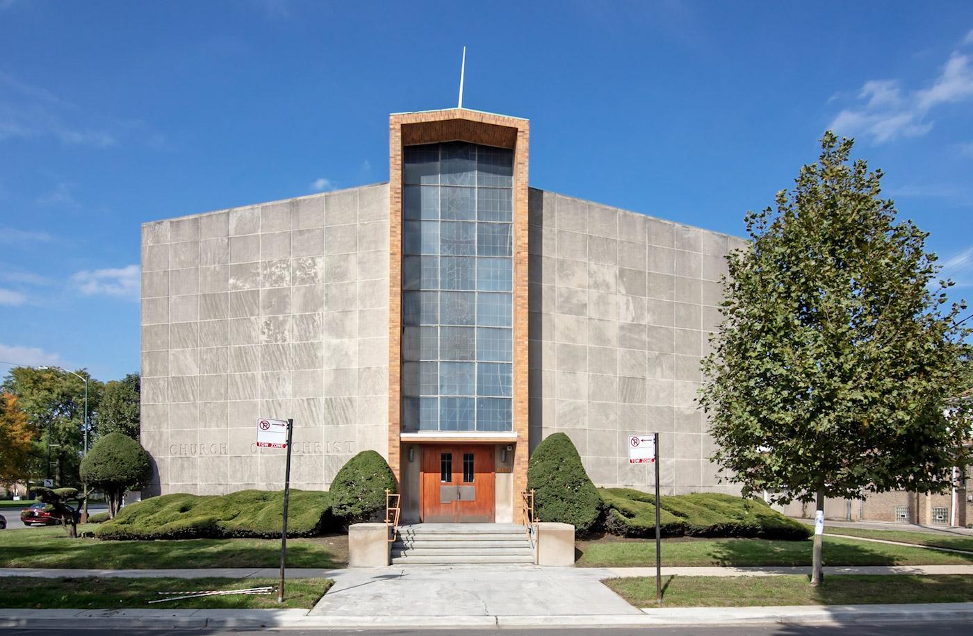 Stony Island Church of Christ in Chicago's Avalon Park. Photo: Lee Bey