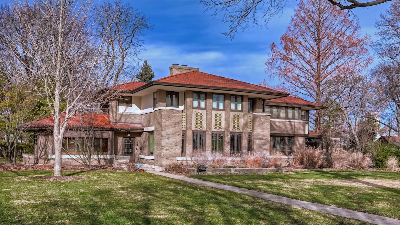 The Robert Mueller House in Decatur, Illinois. Photo: Randy von Liski/Flickr