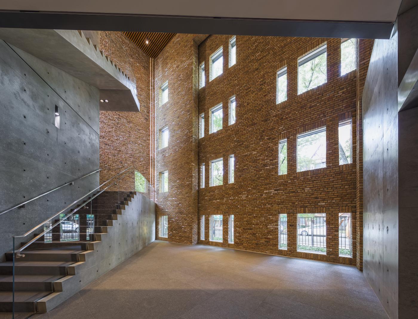 The interior atrium of Wrightwood 659. Photo: Courtesy Wrightwood 659/Jeff Goldberg