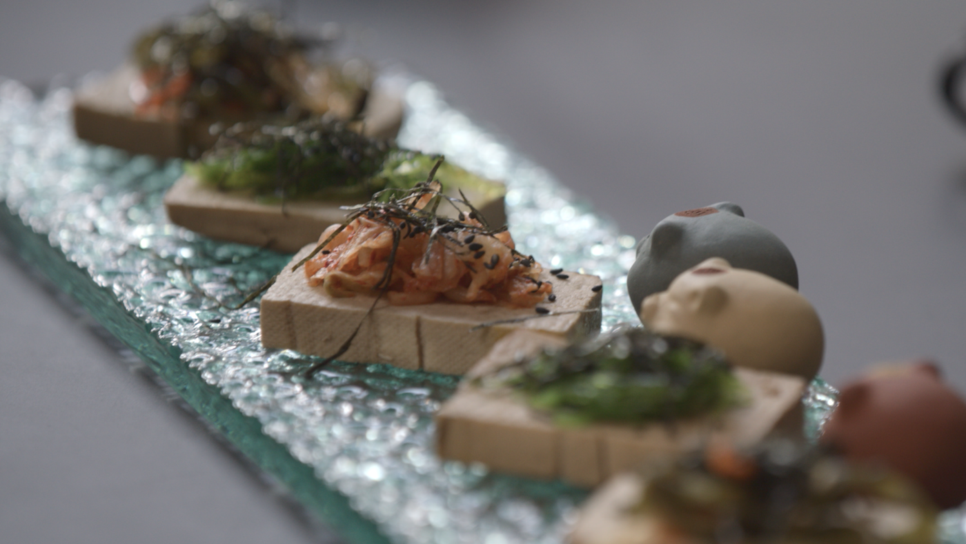 Tea smoked tofu with wakame salad on Sara's Weeknight Meals