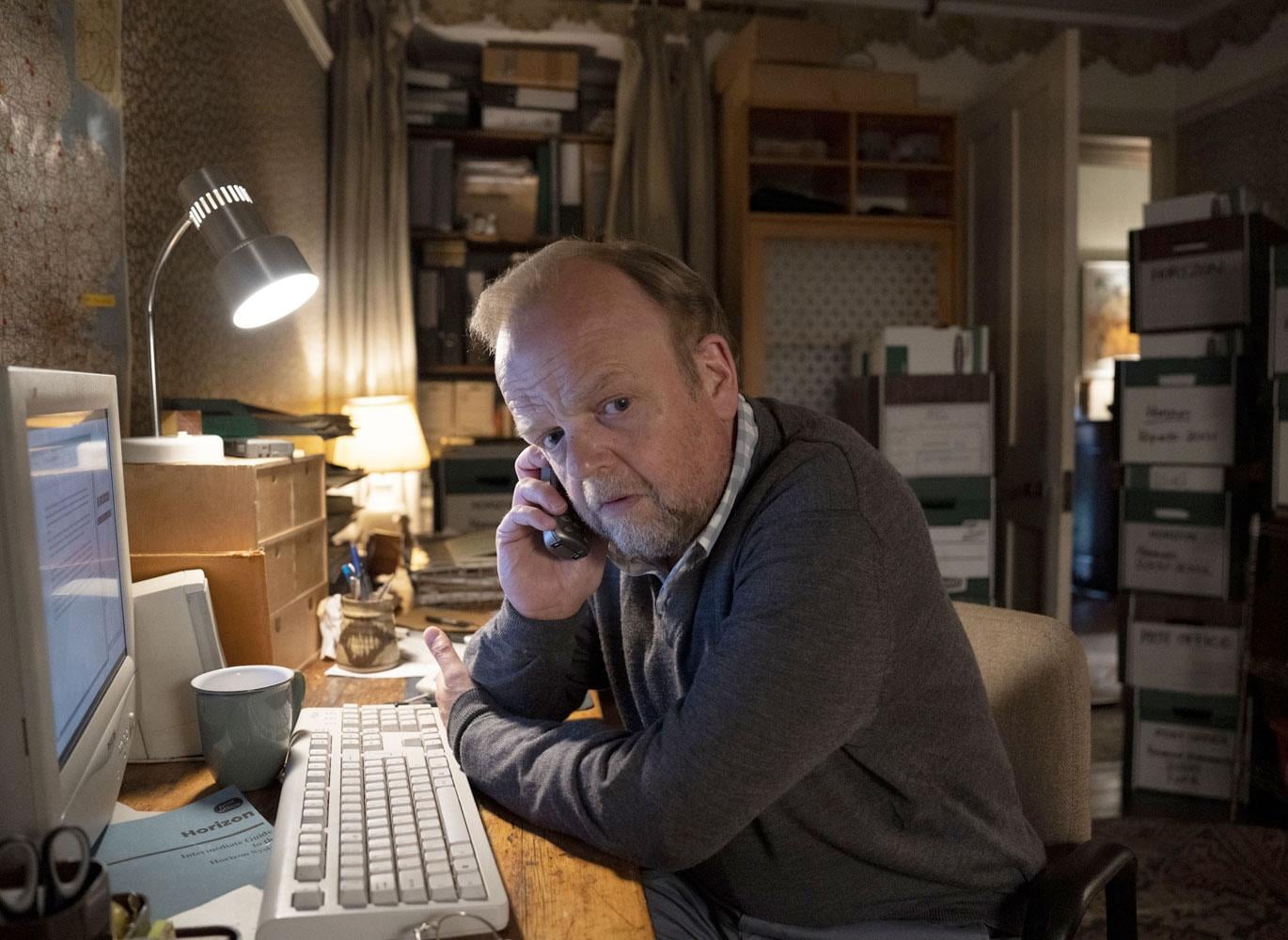 Toby Jones as Alan Bates