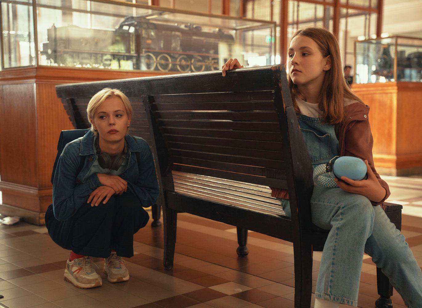 Ella Maisy Purvis (Patience Evans) and Lyra Kane (Lola Braxton)