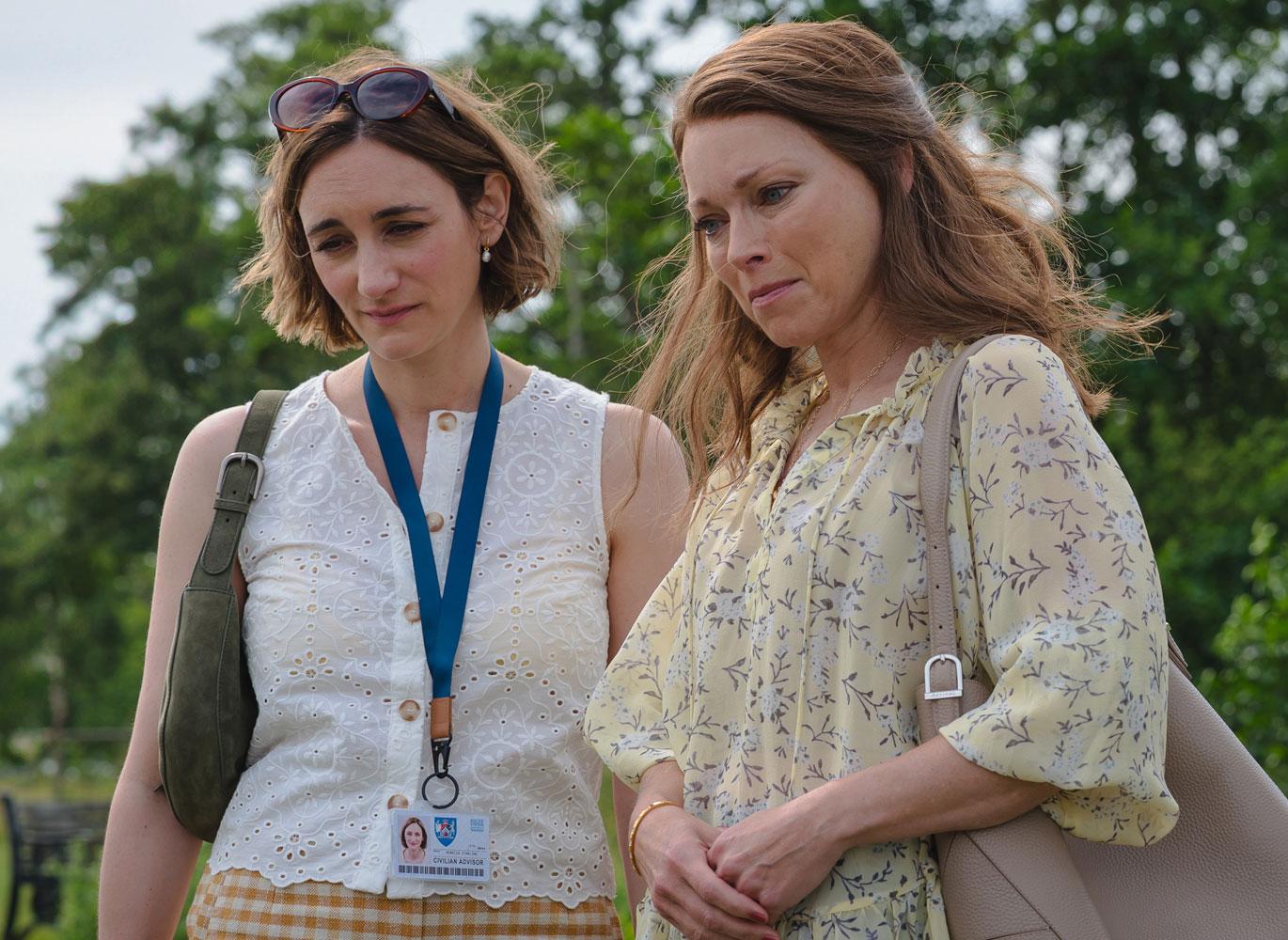 Becks Starling (Cara Horgan), Sophia (Sarah Alexander)