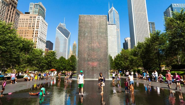 Chicago, Cook County Open Cooling Centers Amid Extreme Heat Warnings