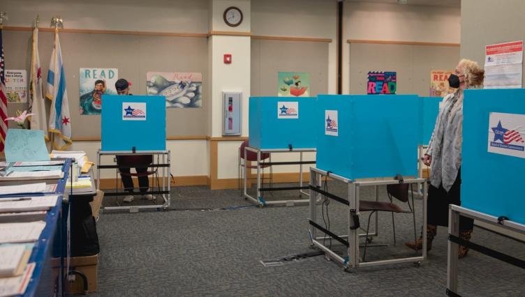 Election 2027 Begins: Candidates for Chicago Mayor, City Council Are Gathering Signatures Earlier Than Ever