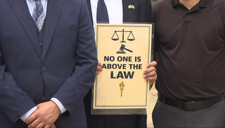 ‘Do Your Job’: Chicagoans File Police Reports Alleging Abuse by Federal Agents During ‘Midway Blitz’