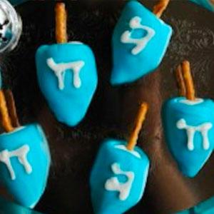 Edible Marshmallow Dreidels