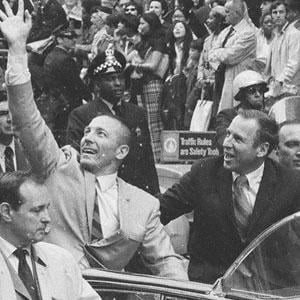 Apollo 13 astronauts John Swigert, left, and James Lovell at a parade in Chicago’s Loop in 1970. Credit: ST-19080024-0058, Chicago Sun-Times collection, Chicago History Museum