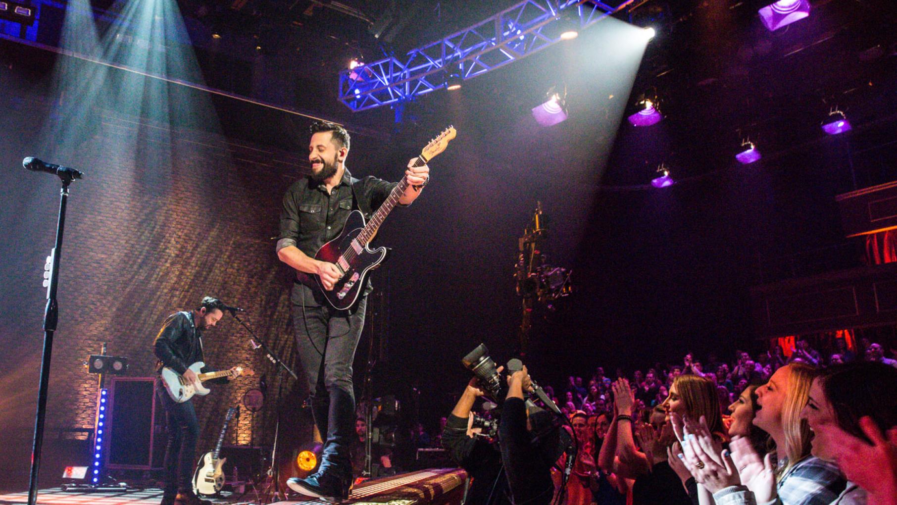 Matthew Ramsey, lead singer of Old Dominion, on Soundstage. (Courtesy of Raney Images)
