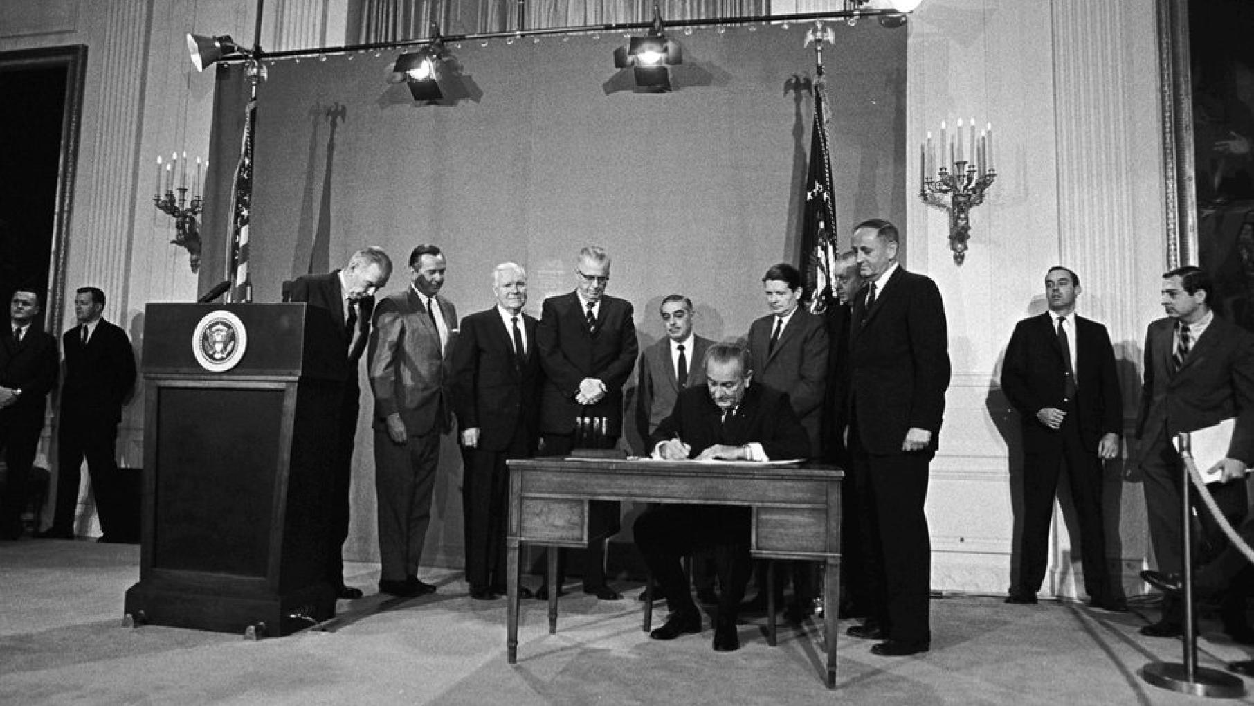 President Lyndon B. Johnson signs the Public Broadcasting Act of 1967. Photo: Yoichi Okamoto/LBJ Library President Lyndon B. Johnson signs the Public Broadcasting Act of 1967. Photo: Yoichi Okamoto/LBJ Library