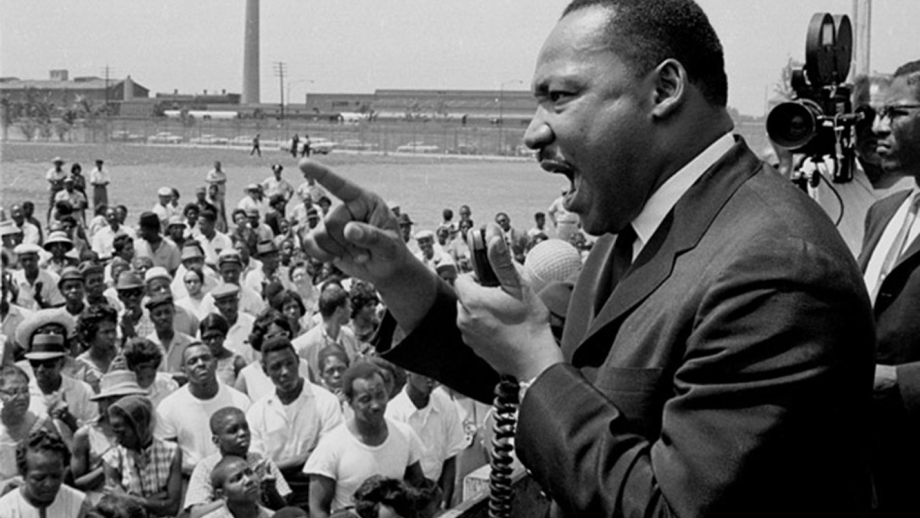 Dr. Martin Luther King, Jr. at Robert Taylor Homes in Chicago. Photo: From WTTW's DuSable to Obama, courtesy Getty Images Dr. Martin Luther King, Jr. at Robert Taylor Homes in Chicago. Photo: From WTTW's DuSable to Obama, courtesyGetty Images
