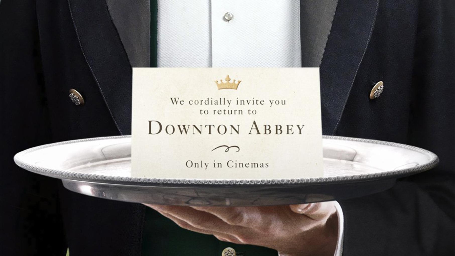 The official 'Downton Abbey' Twitter account announced the news of filming with a photo We cordially invite you to return to Downton Abbey only in cinemas