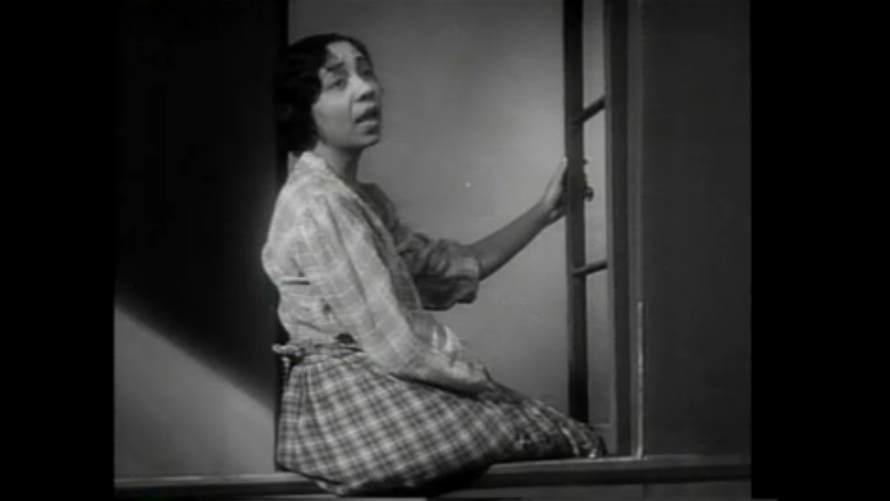 Etta Moten Barnett singing "My Forgotten Man" in "Gold Diggers of 1933"